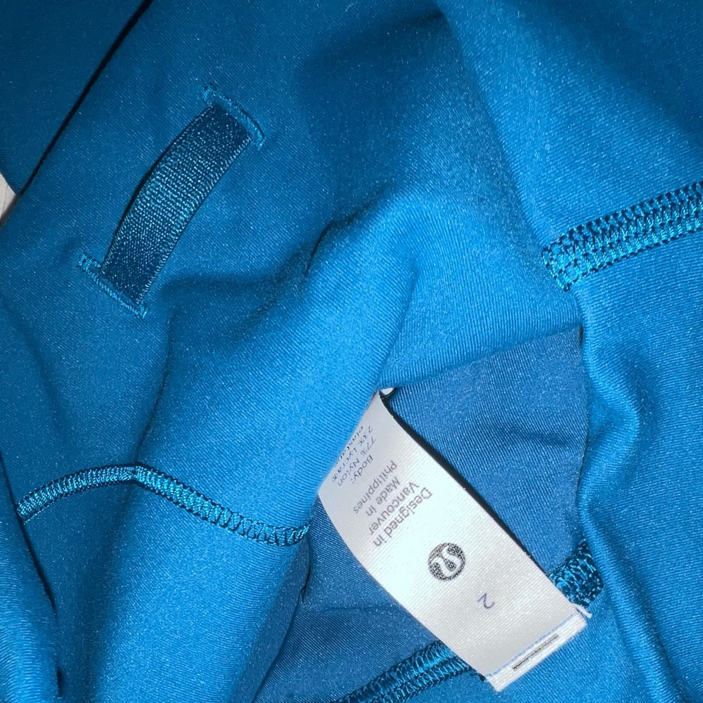 Lululemon wunder train 23 inch Capri blue size 2 NWOT